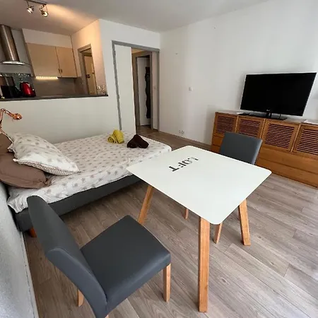 Aphyllante, Plage, 3 Etoiles 카르농 플라주